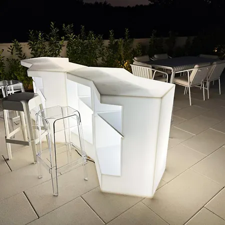 Villa Nobel For 6 Adults With Private 40 M2 Heated Pool, Outside Bar & Movie Theatre Bibici
