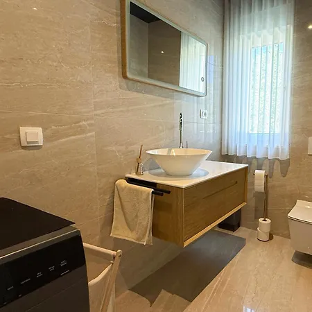 Nobel For 6 Adults With Private 40 M2 Heated Pool, Outside Bar & Movie Theatre Bibici