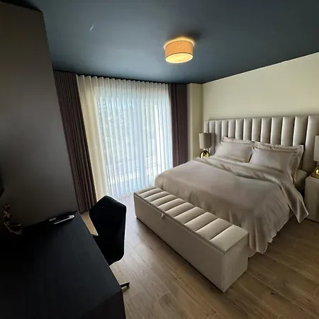 Nobel For 6 Adults With Private 40 M2 Heated Pool, Outside Bar & Movie Theatre *