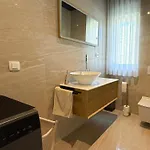 Nobel With Heated Pool By Istrialux (adults Only) Bibici